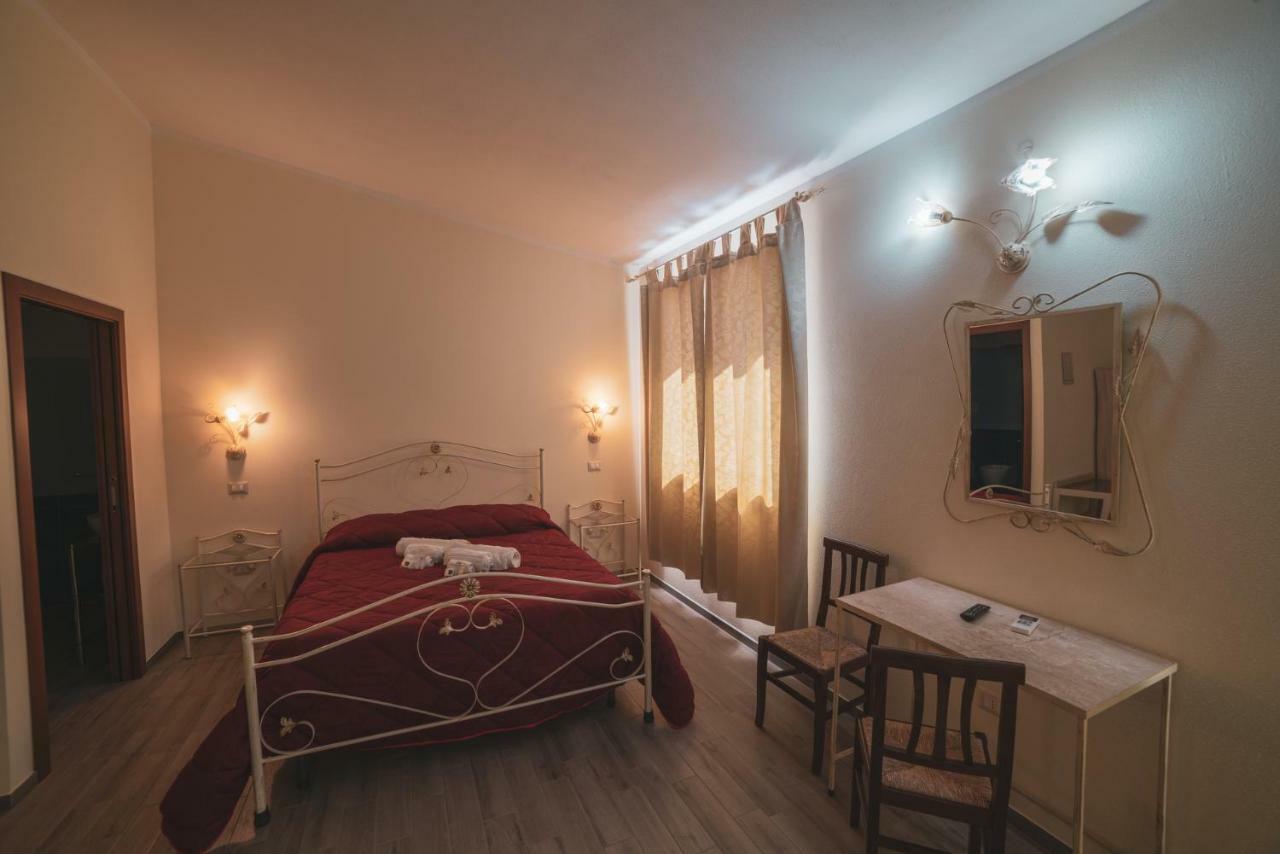 Villa Alberta Hotel พูลา ภายนอก รูปภาพ